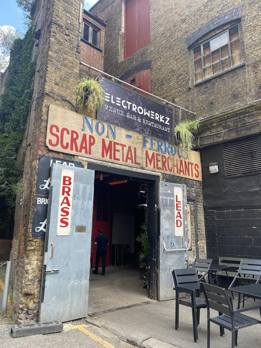 Electrowerkz photo 3