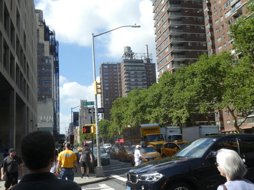 West 27th Street photo 4