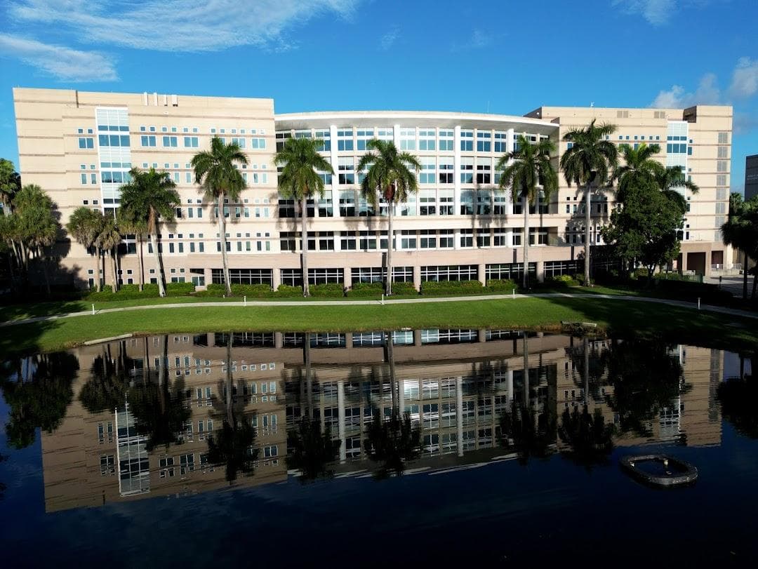 Alvin Sherman Library, Research, and Information Technology Center photo 4