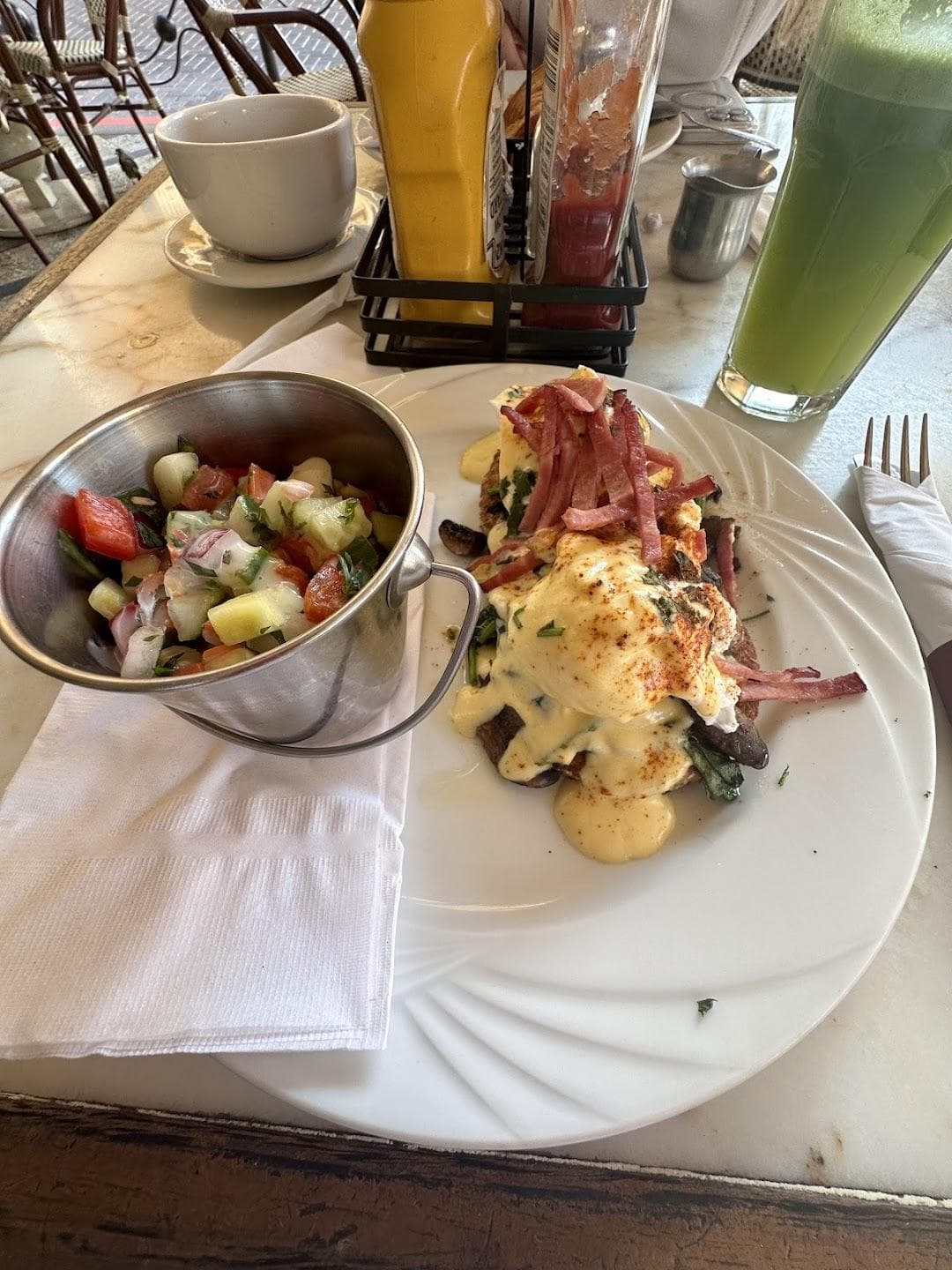 400 S Rampart Blvd photo 2