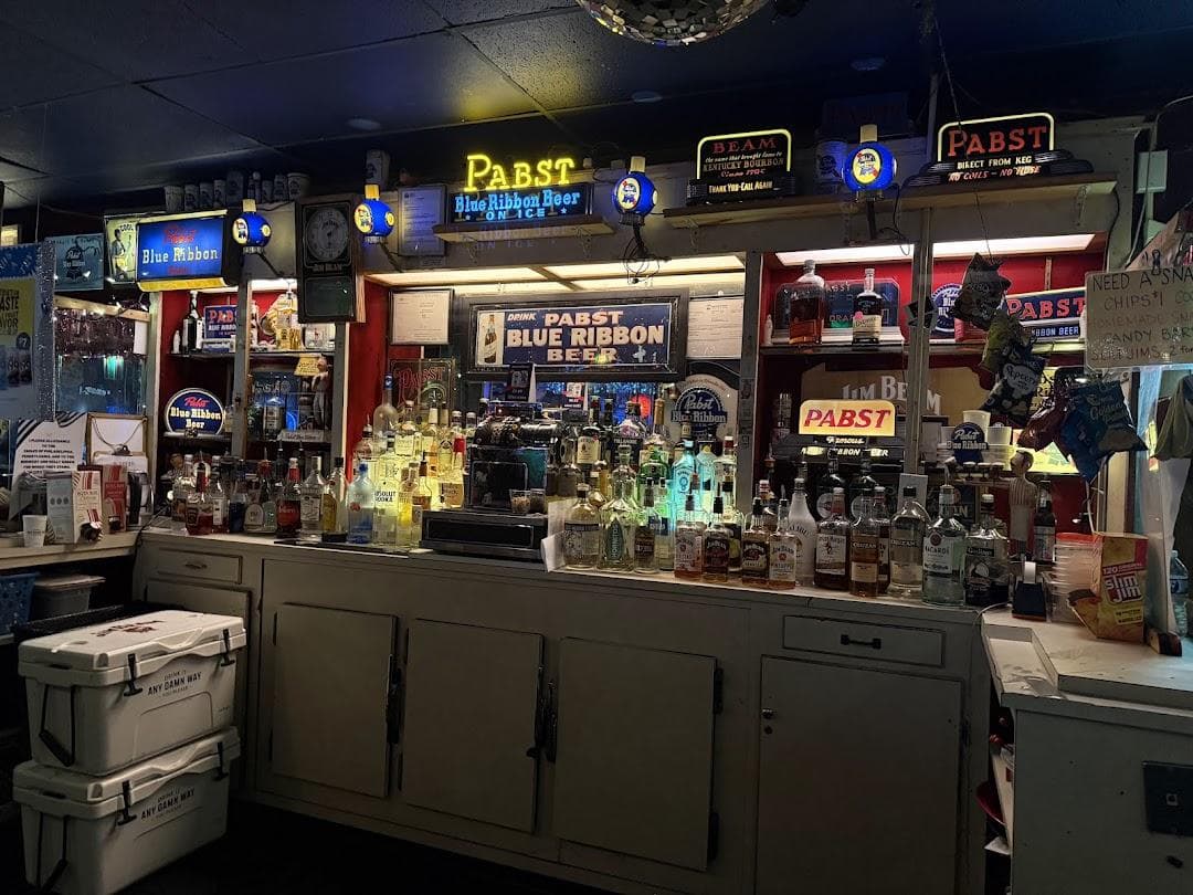 Bob and Barbara's Lounge photo 6