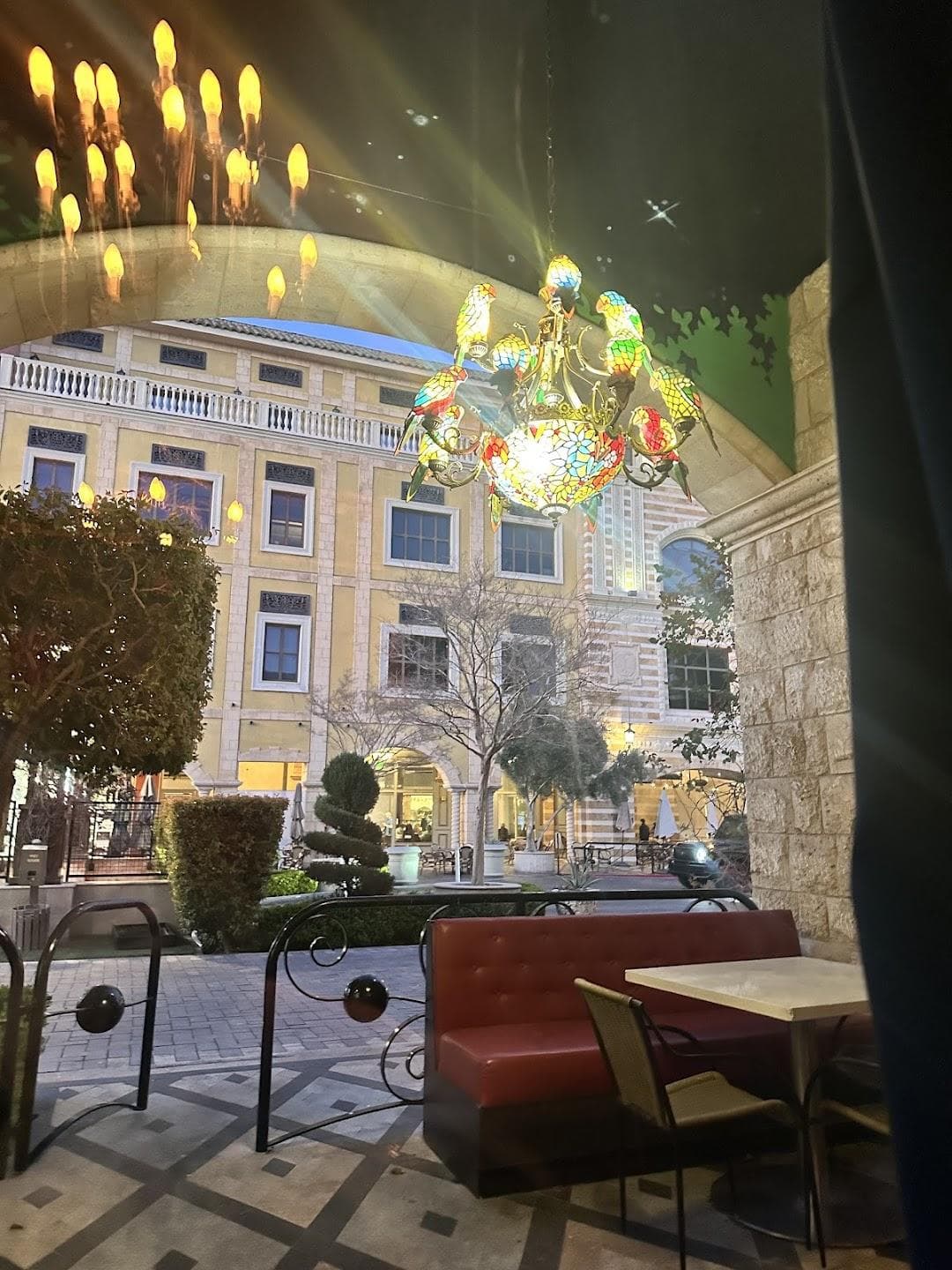 400 S Rampart Blvd photo 4