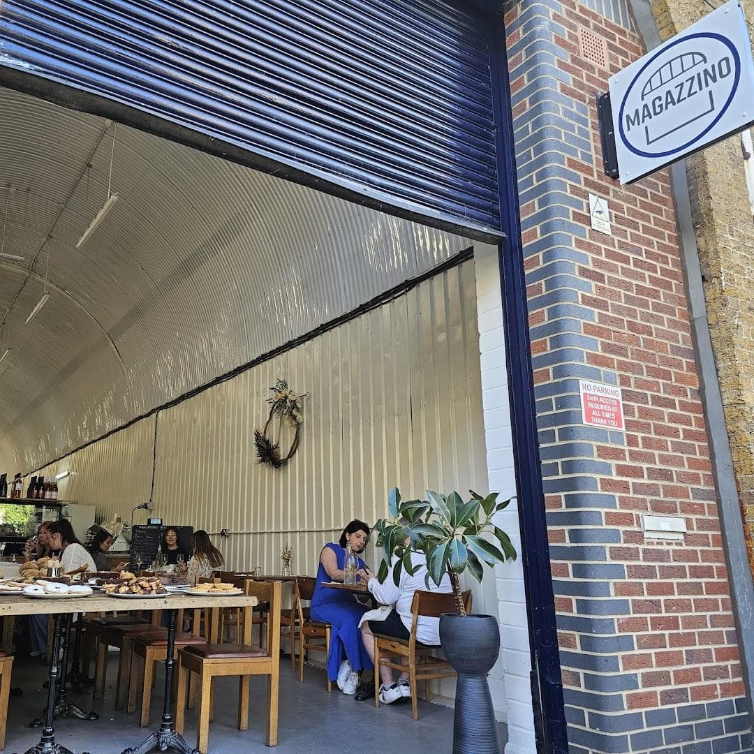 Magazzino London photo 1