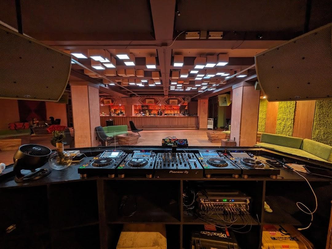 Jolene Sound Room photo 1