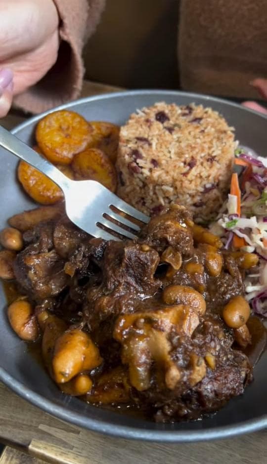 UNDR / HOUSE OF FLAVAZ photo 1