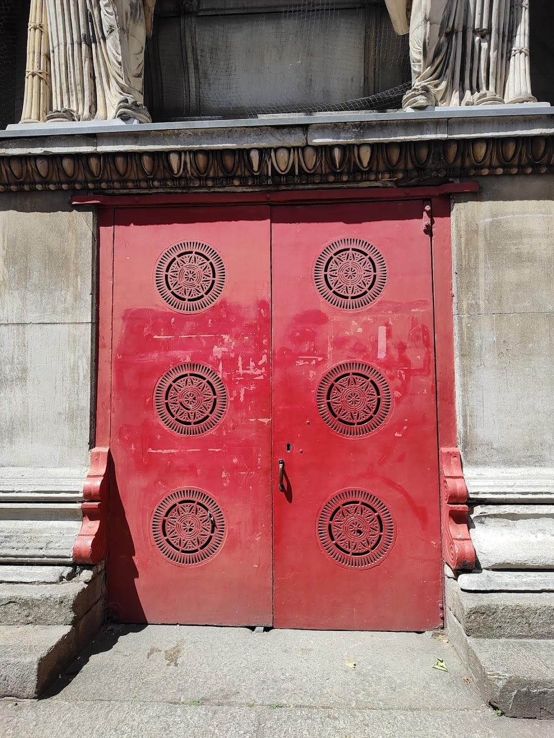 Crypt Gallery photo 4