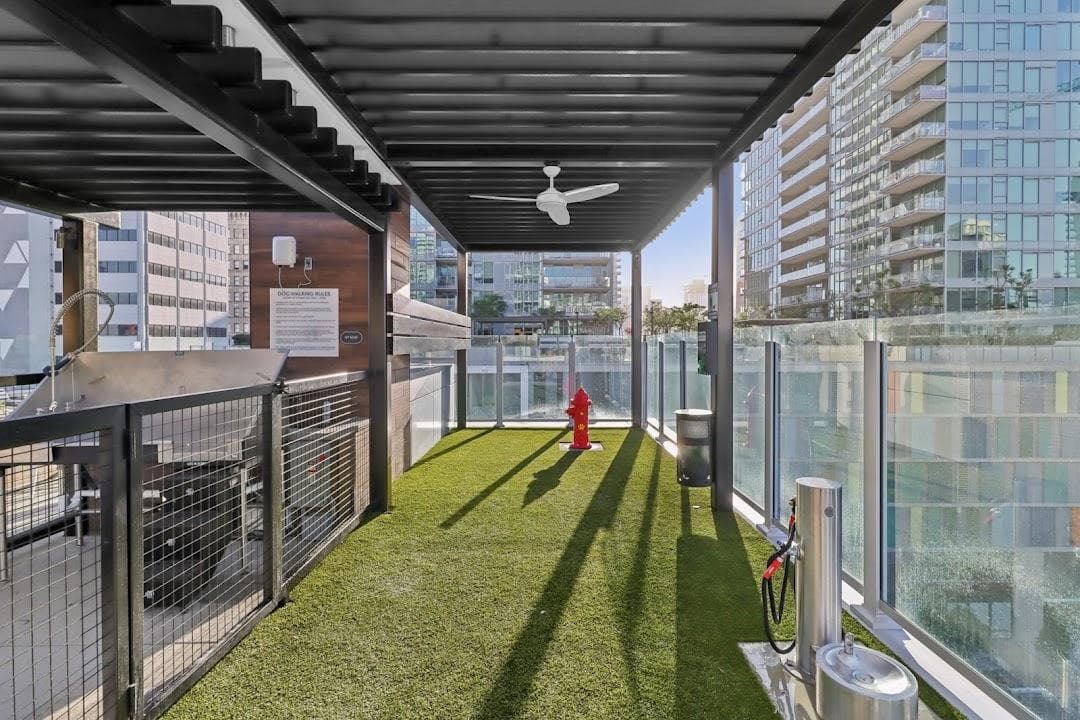 800 Broadway photo 4