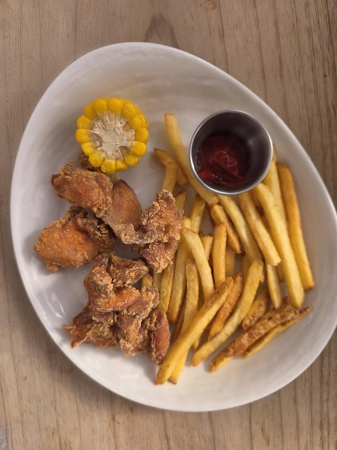 The Pacific Tavern photo 4