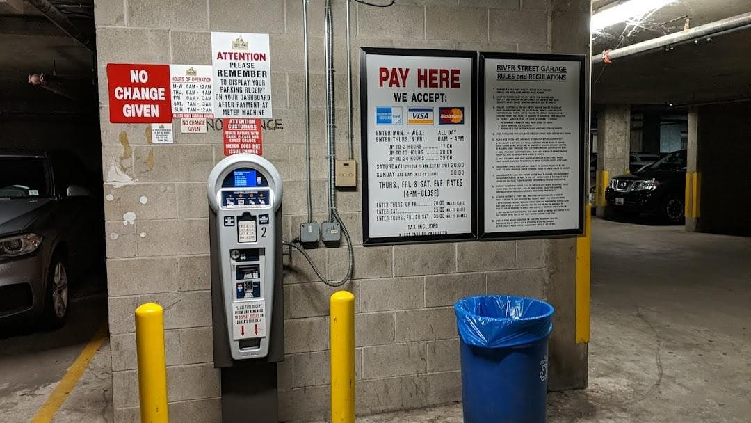 River Street Garage, LLC. photo 4