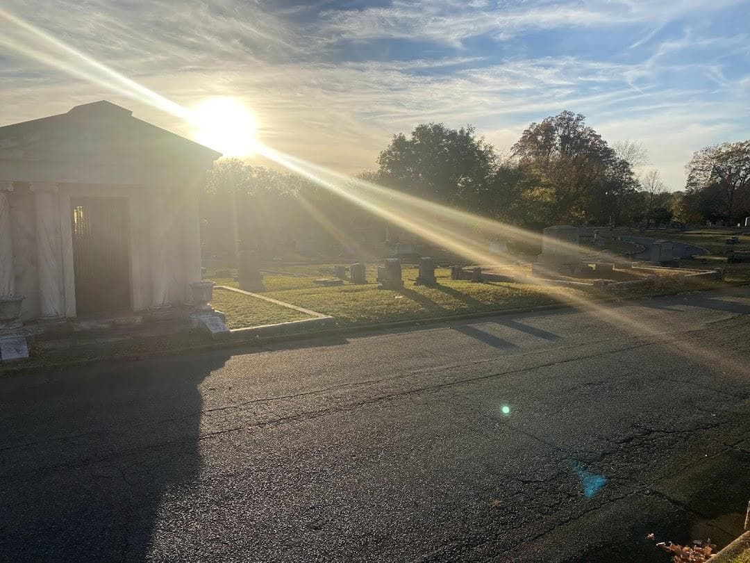 Historic Elmwood Pinewood Cemetery photo 6