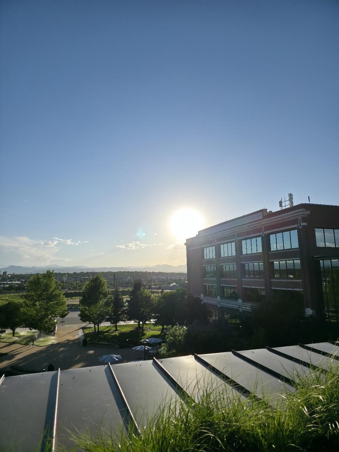 990 S Broadway - Garage photo 4