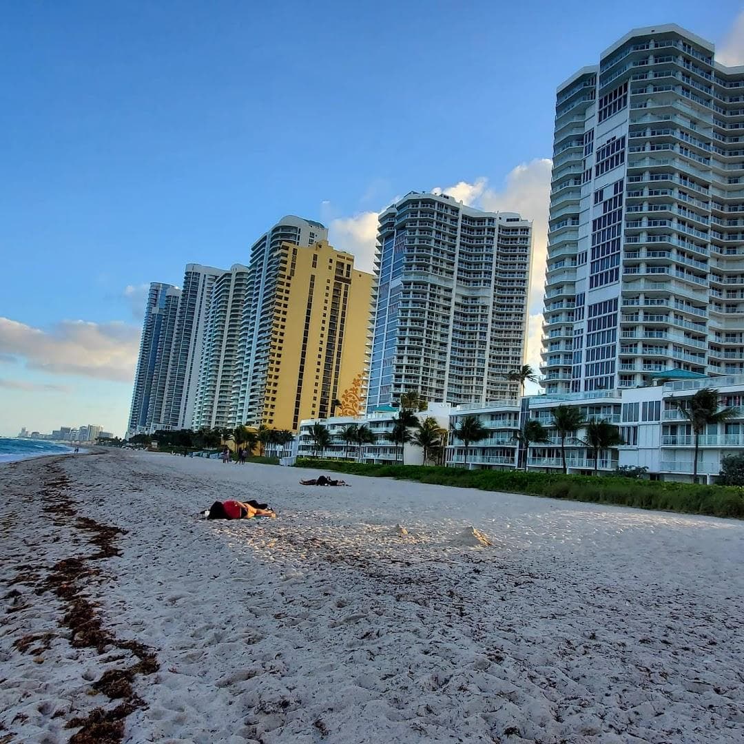 North Miami Beach photo 3
