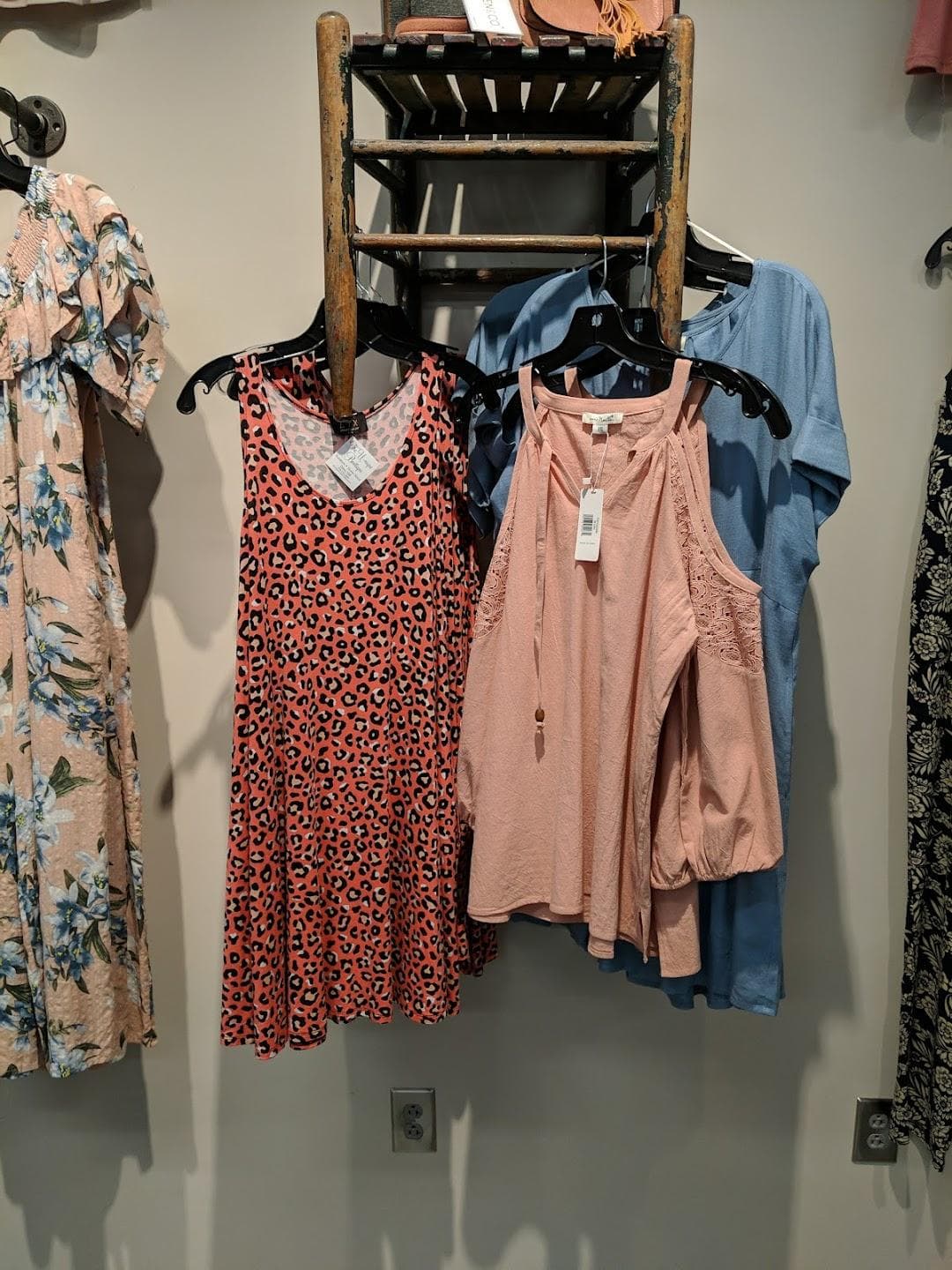 Sun Valley Commons photo 3