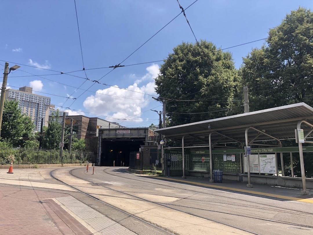 40th St Portal photo 1