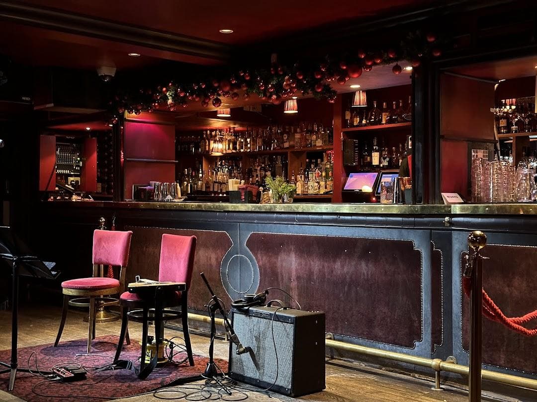 Ronnie Scott's photo 2