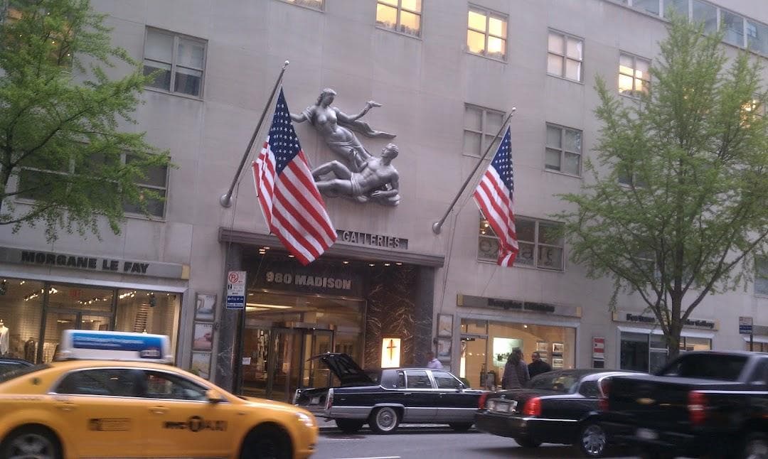 980 Madison Ave photo 1