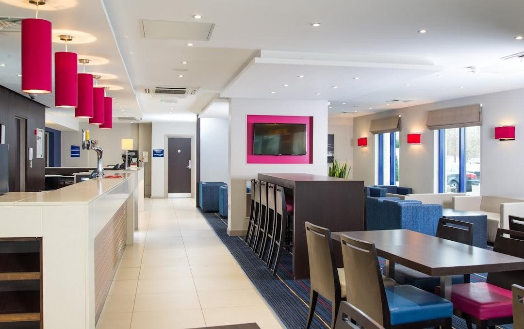 Holiday Inn Express London - Wandsworth by IHG photo 2