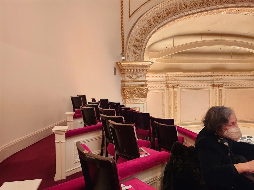 Stern Auditorium / Perelman Stage photo 6