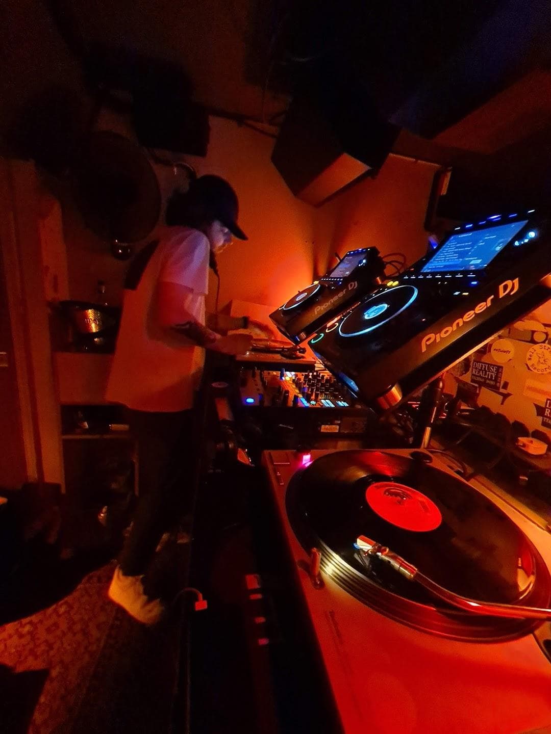 The Glove That Fits photo 1