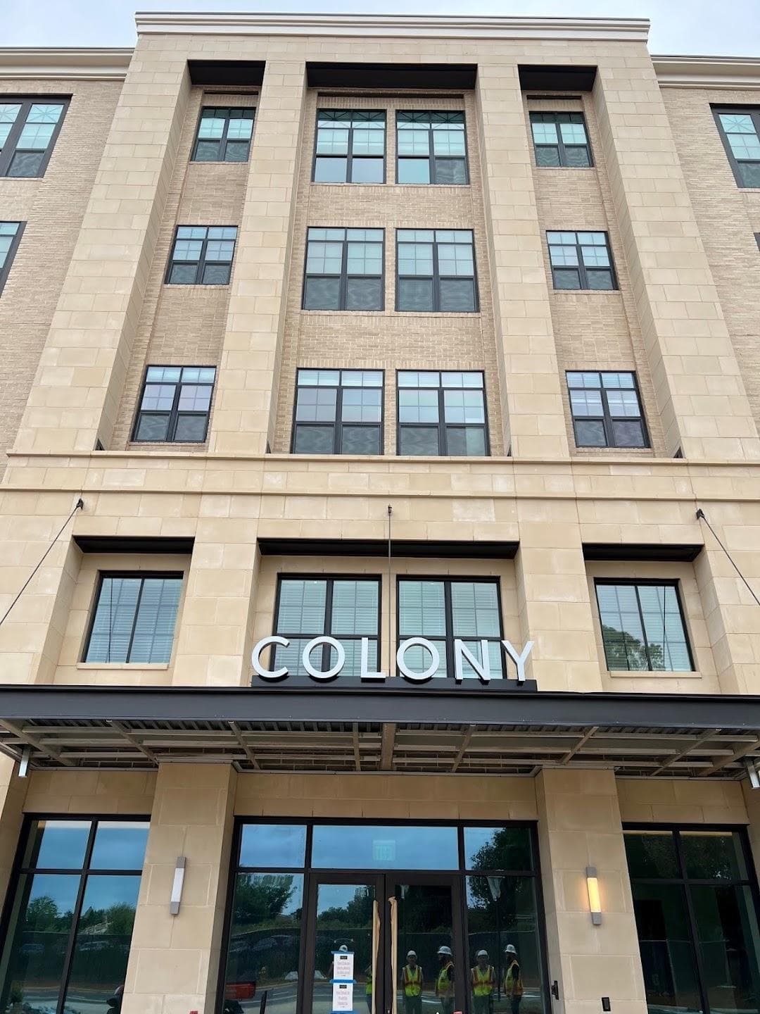 The Colony Apartments photo 5