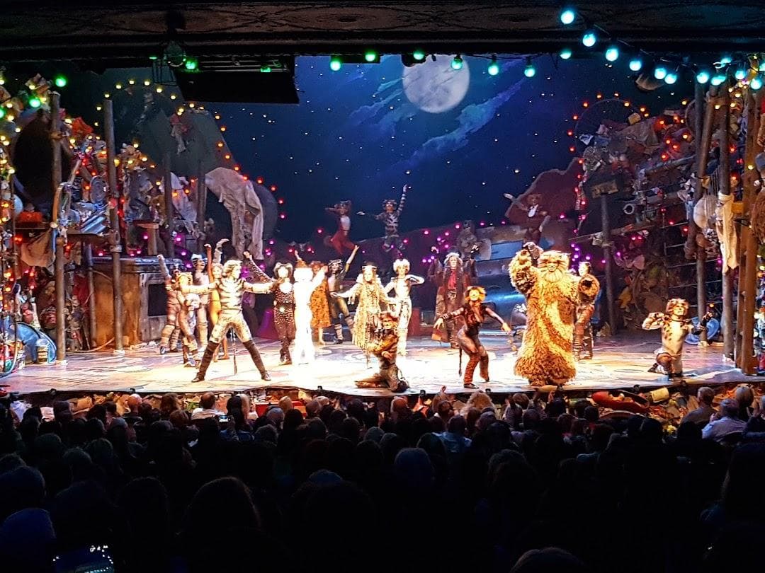 Neil Simon Theatre photo 5