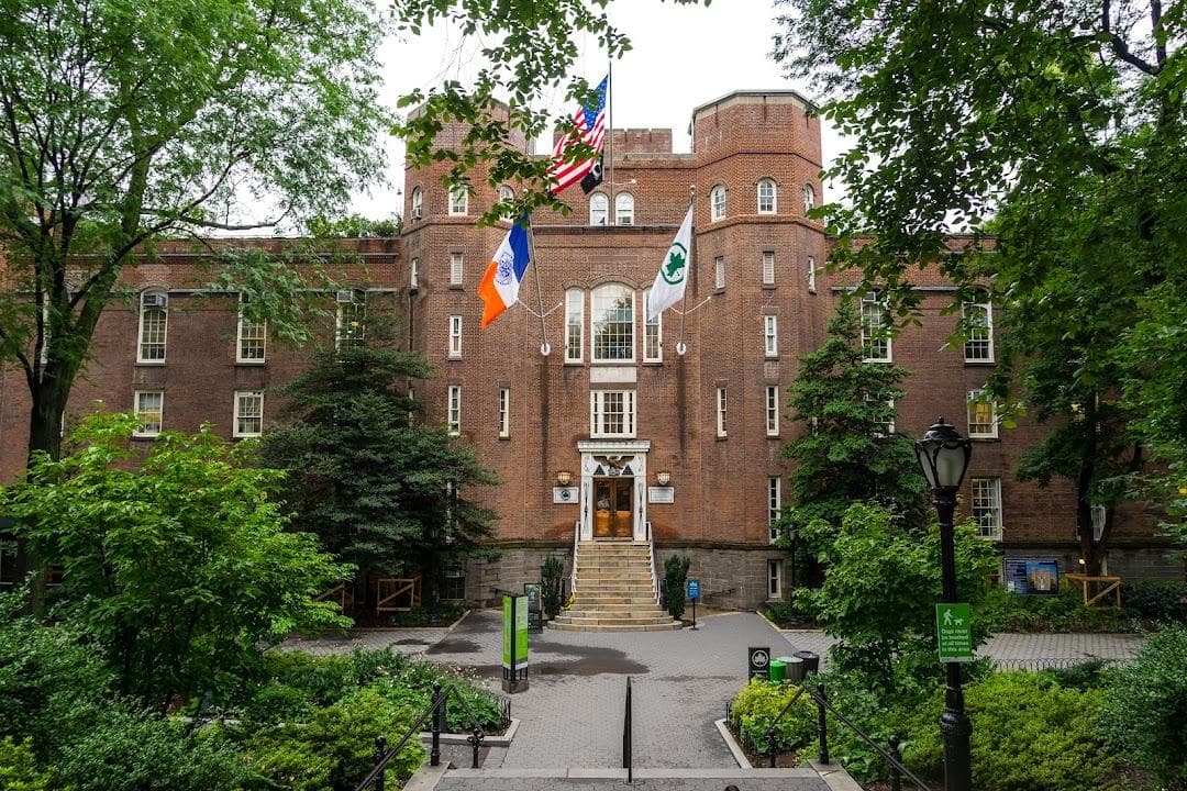 Arsenal Gallery photo 6