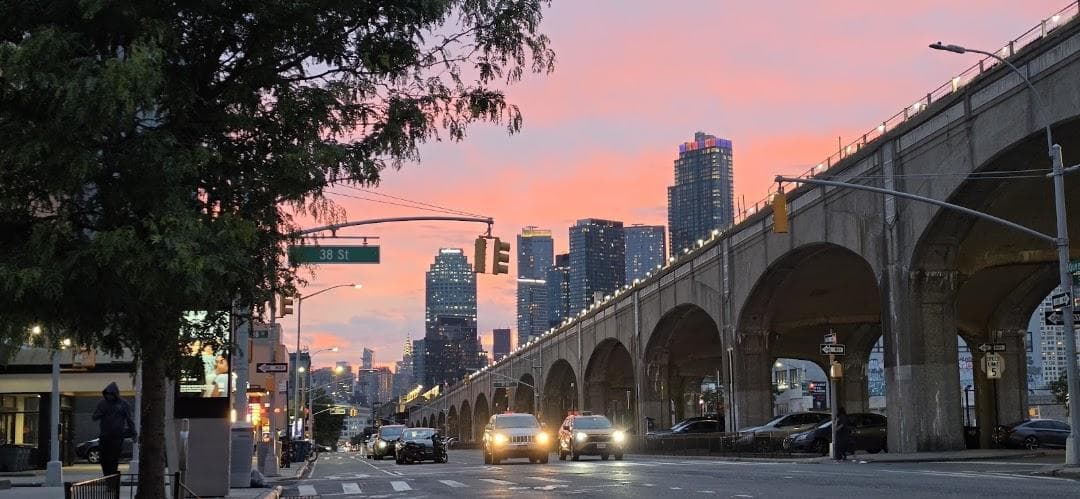 Queens Blvd/38 St photo 1