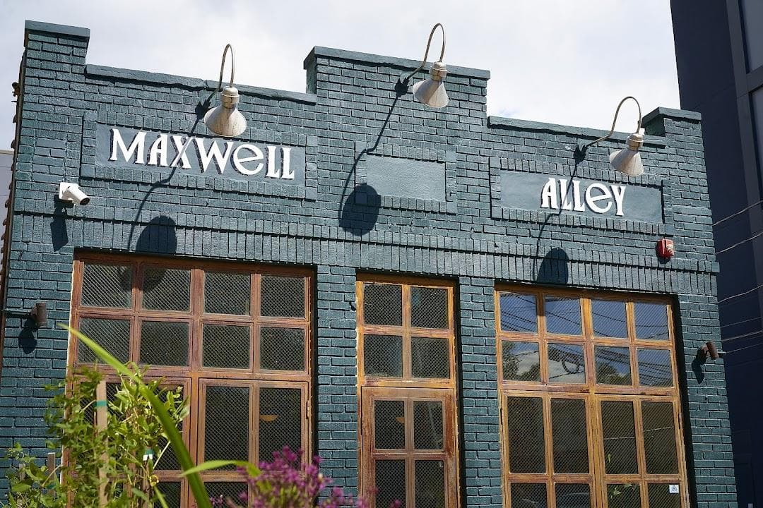 Maxwell Alley photo 6
