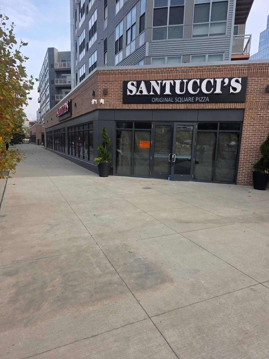 Santucci's Pizza and Social Bar photo 3