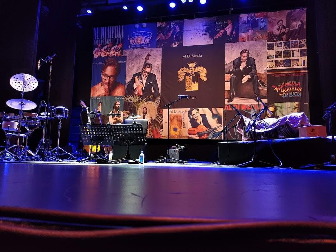 District Music Hall photo 6