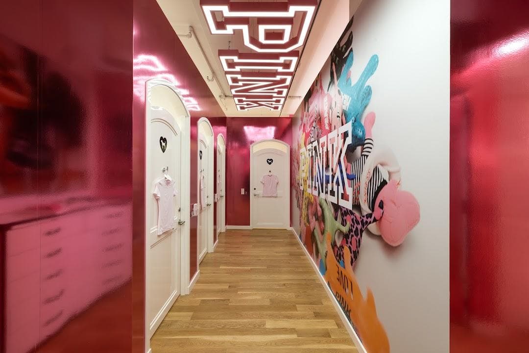PINK photo 2