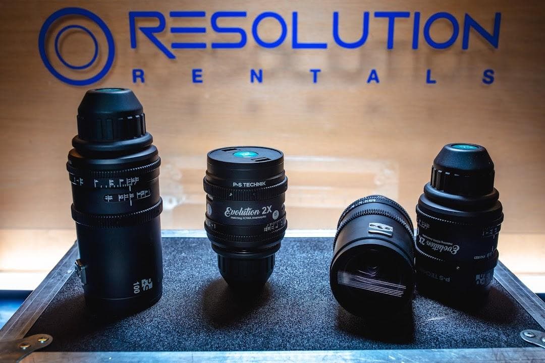 Lightbulb Rentals: Philly photo 2