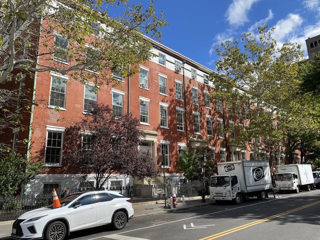 Washington Square Arch photo 2