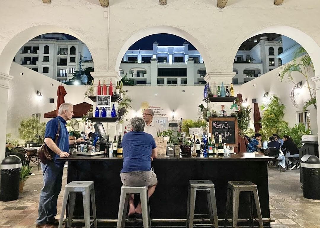 Books & Books photo 2