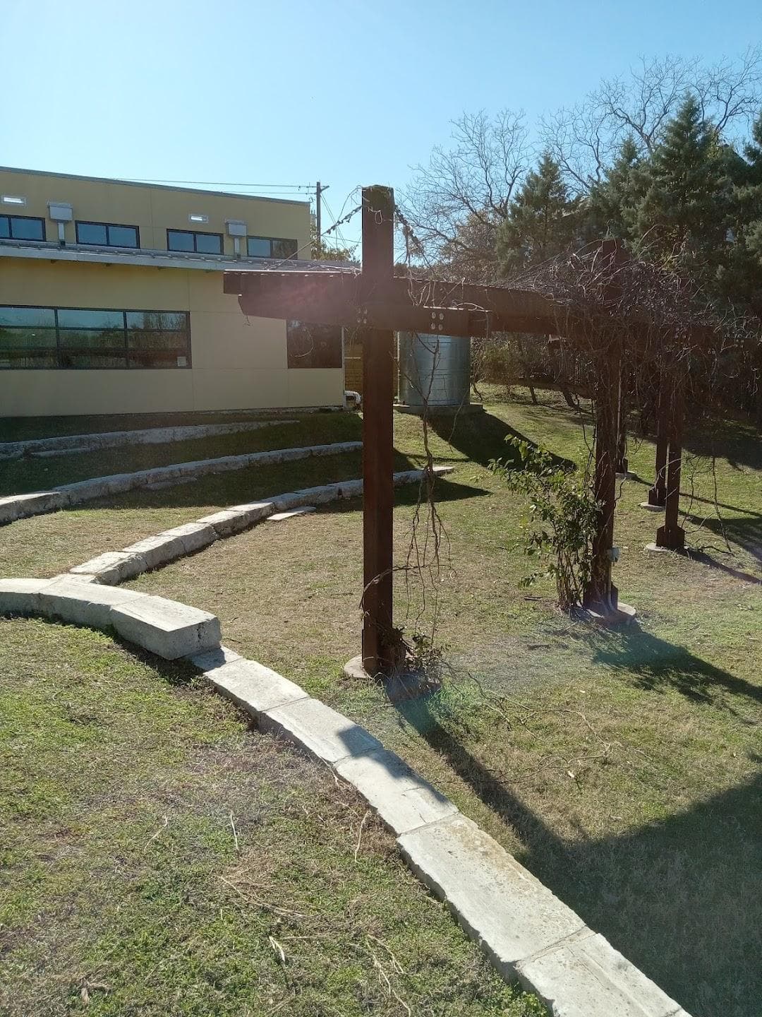 Twin Oaks Branch, Austin Public Library photo 3