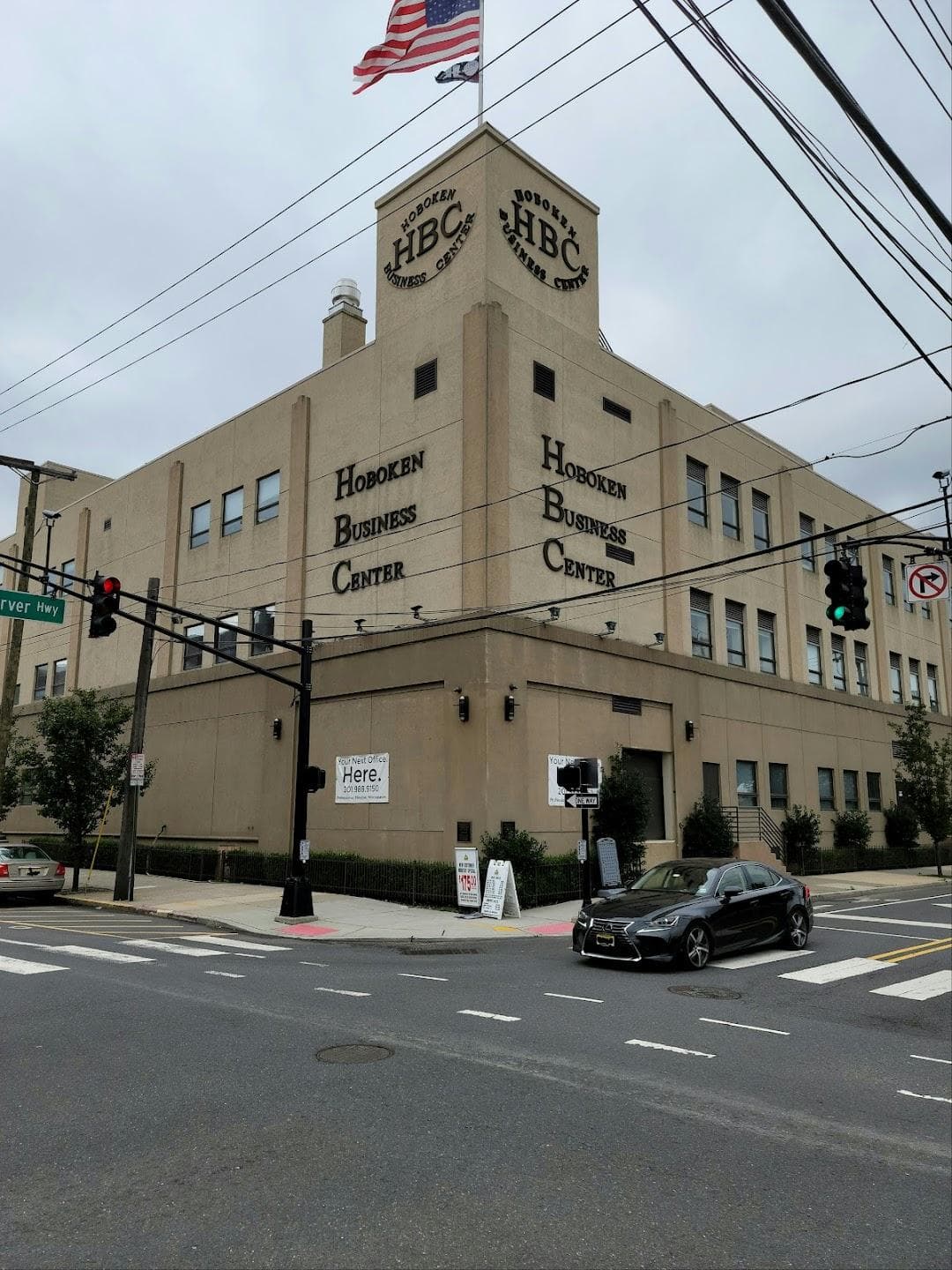 Mission 50: Coworking, Office Space & Suites photo 2