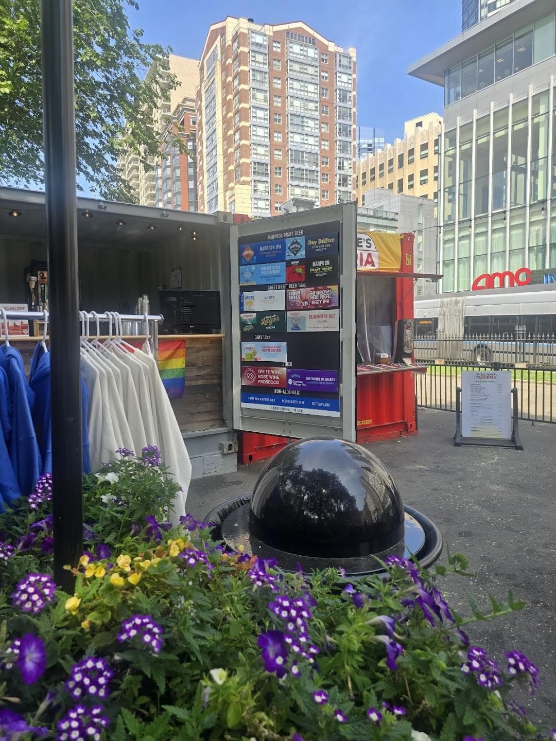 Harpoon Beer Garden - Boston Common photo 2