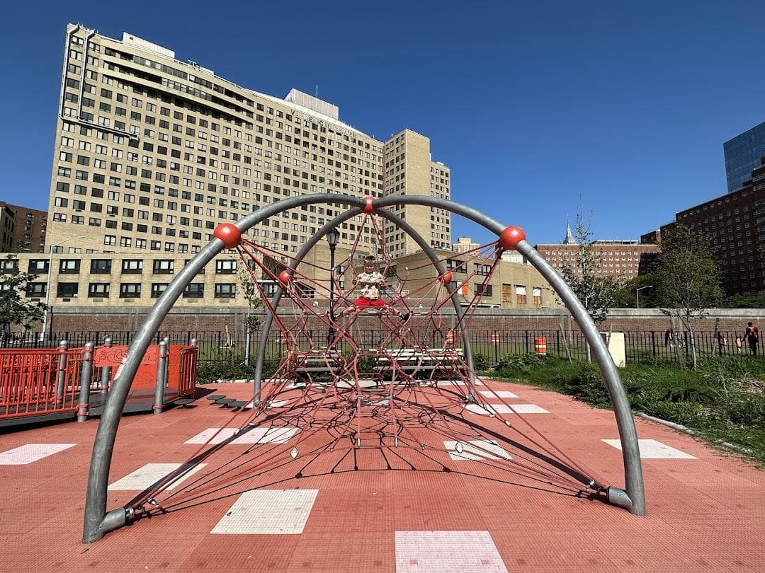 Asser Levy Playground photo 4