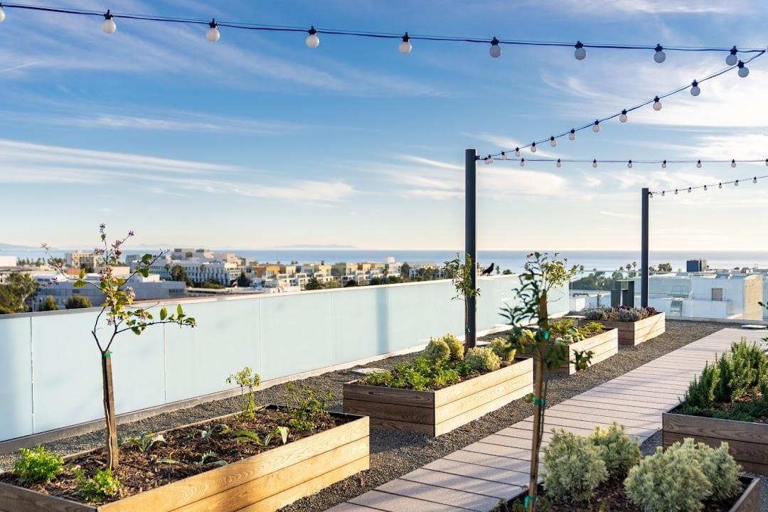 The Park Santa Monica Apartments photo 2