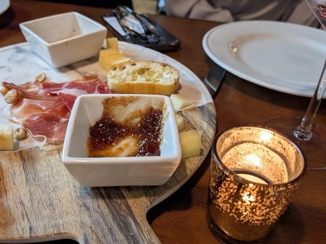 Nosh Kitchen & Cocktails photo 2