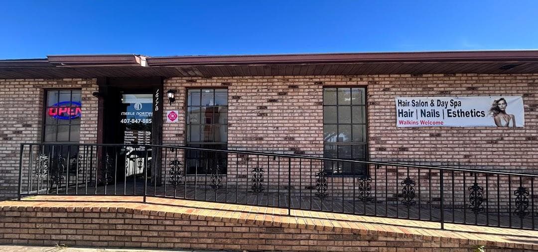 Friends Salon Spa & Suites photo 2