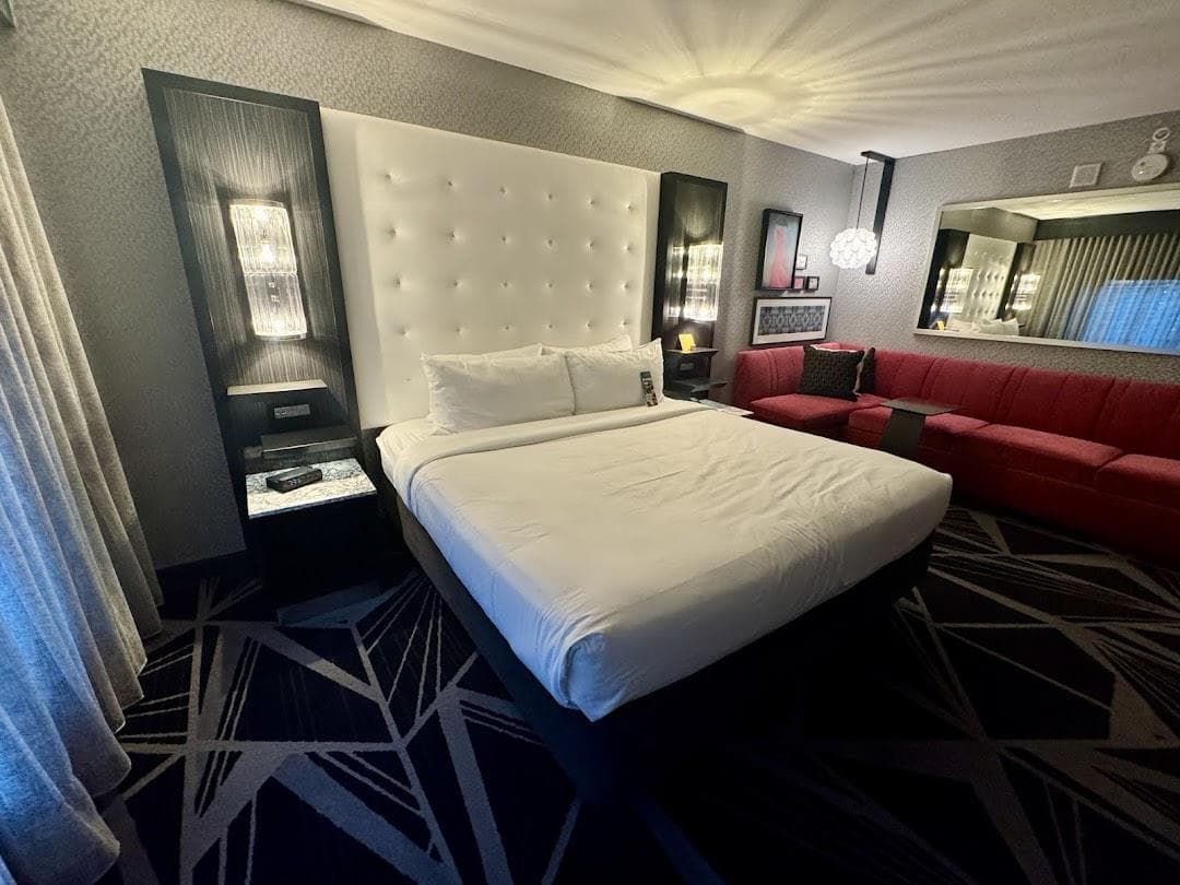 The Clancy, Autograph Collection photo 5