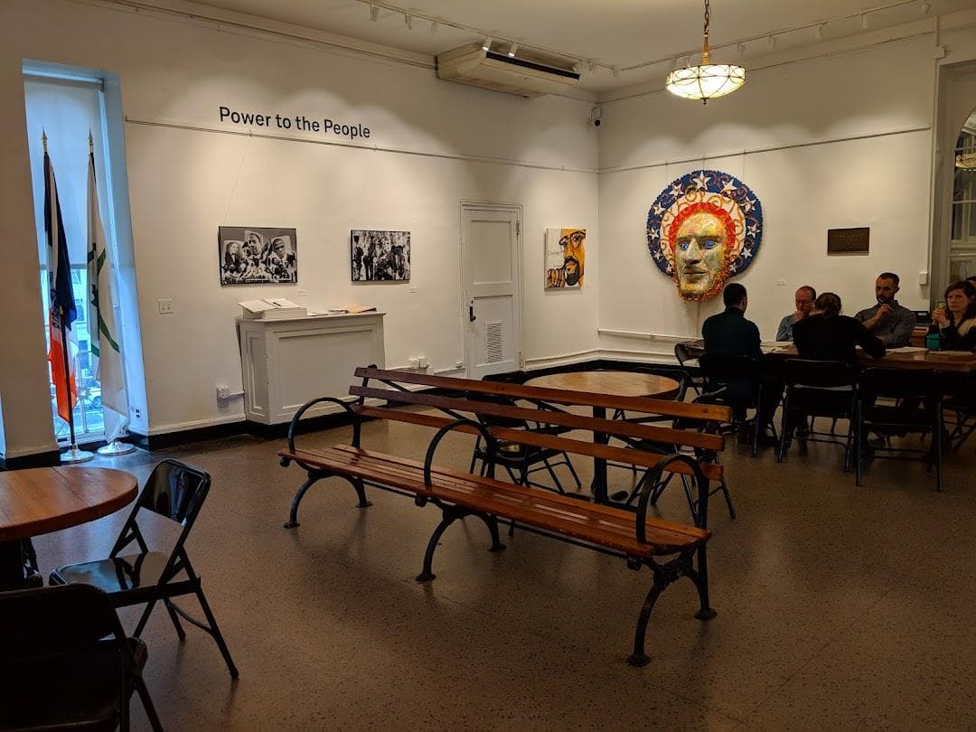 Arsenal Gallery photo 5