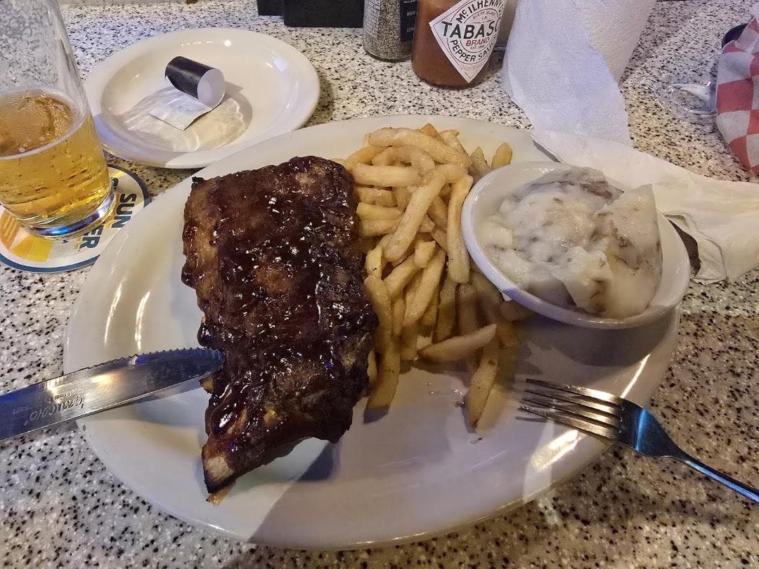 Old Tom's Sports Bar Miami Springs photo 4