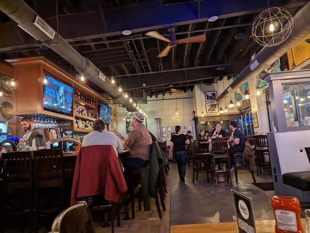 Lulu's Allston photo 5