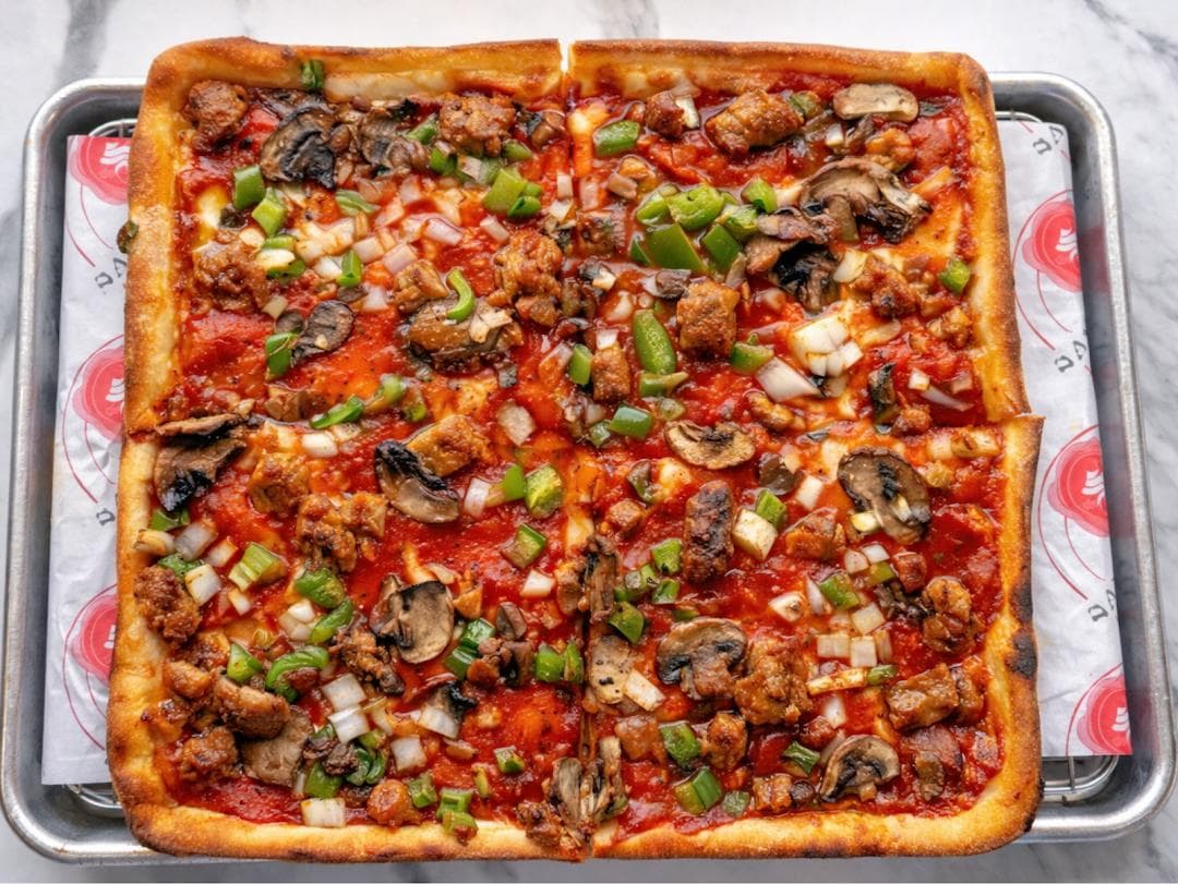 Santucci's Pizza and Social Bar photo 2