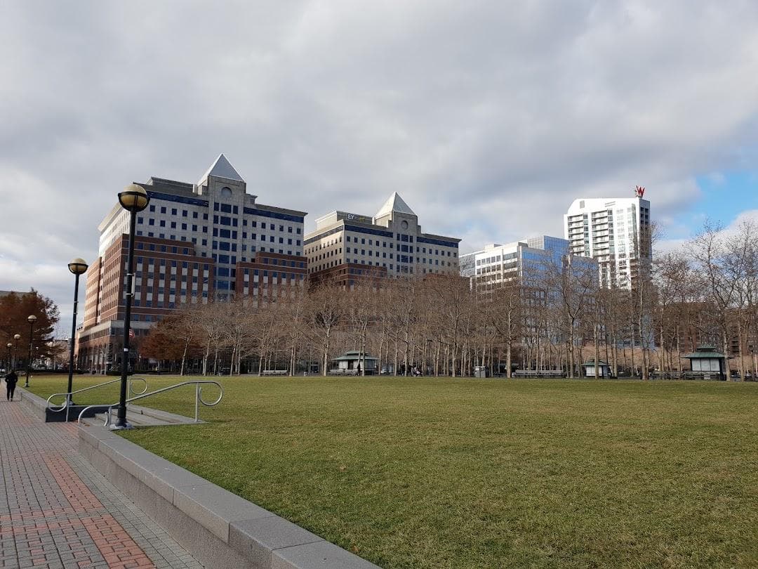 Ernst & Young LLP photo 6