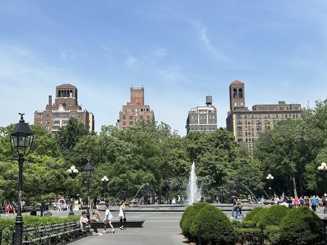 Washington Square Arch photo 4