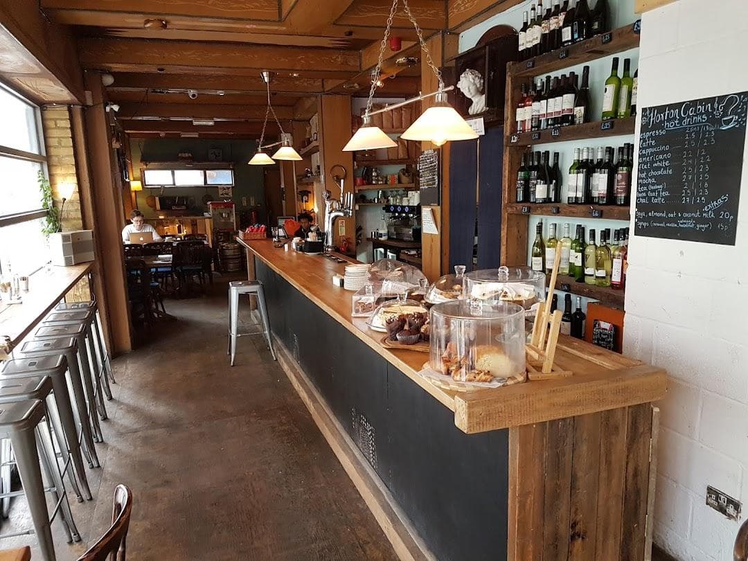 Hoxton Cabin photo 6