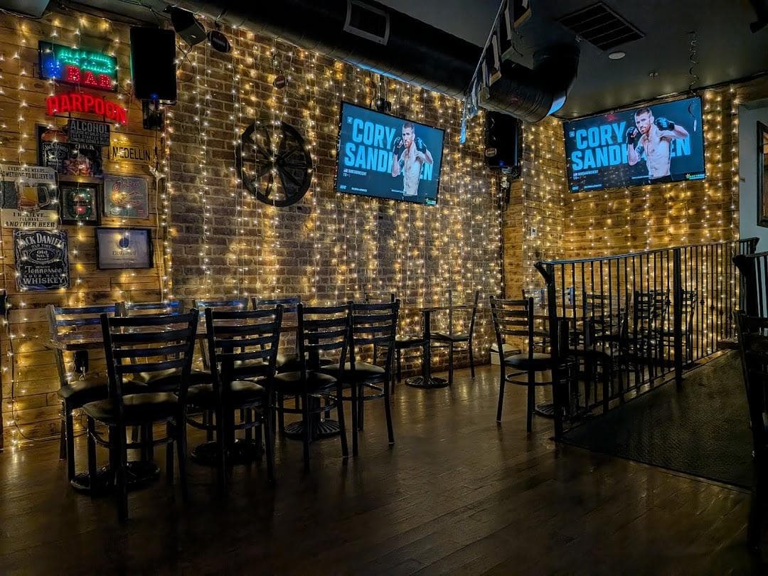 Paulie’s Brickhouse photo 6